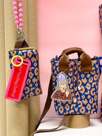 Kunstleder - Happy Leo - Cherry Picking - dunkelblau - ocker